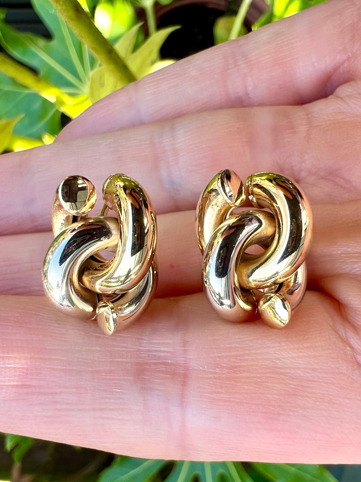 Vintage 18CT Gold Knot Earrings
