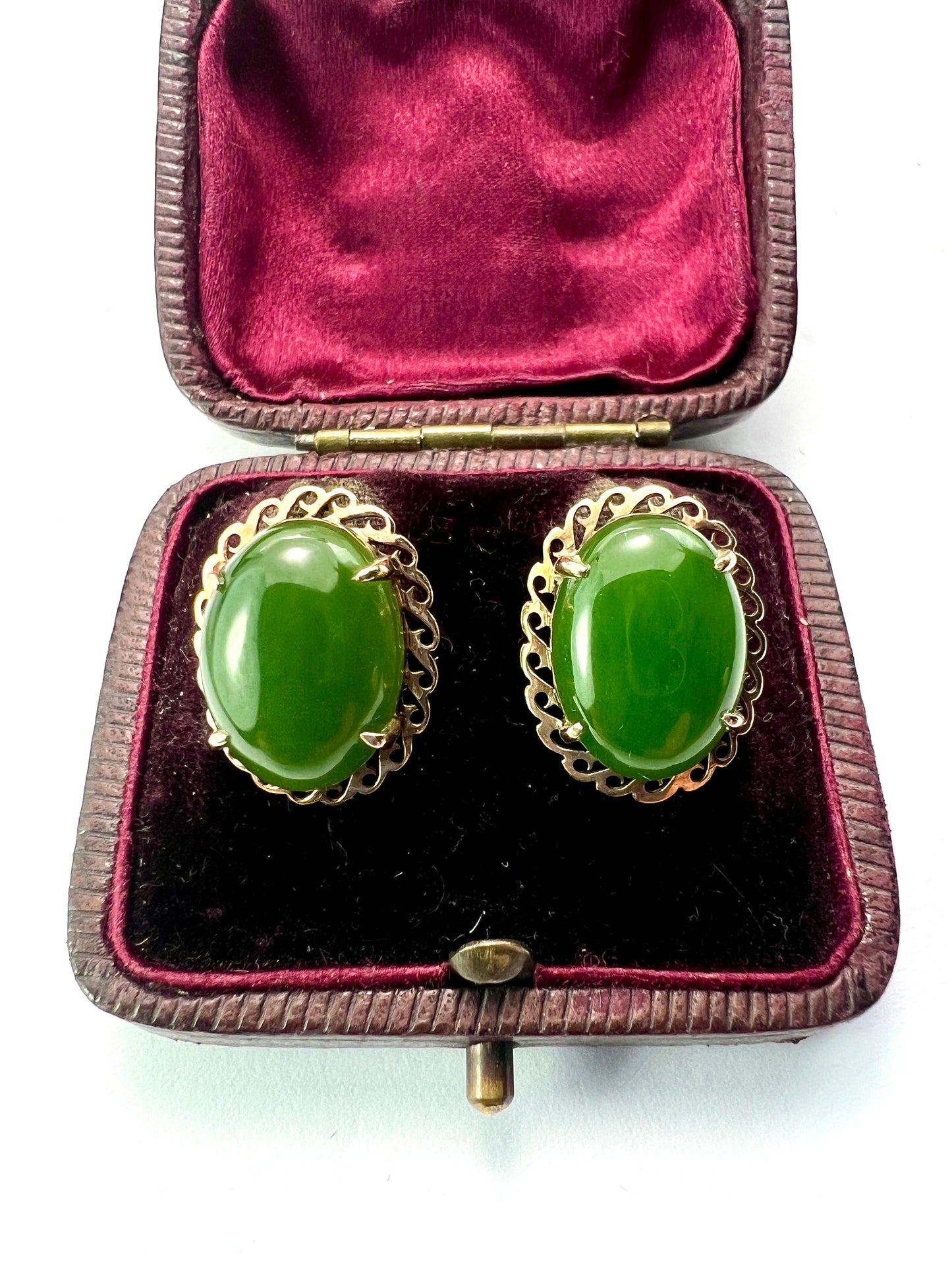 Vintage Jade Cabochon Gold Stud Earrings