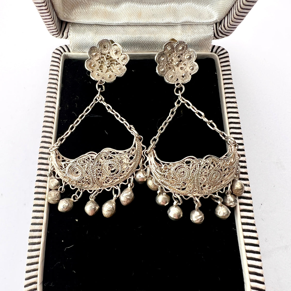 Vintage Silver Filigree Chandelier Earrings