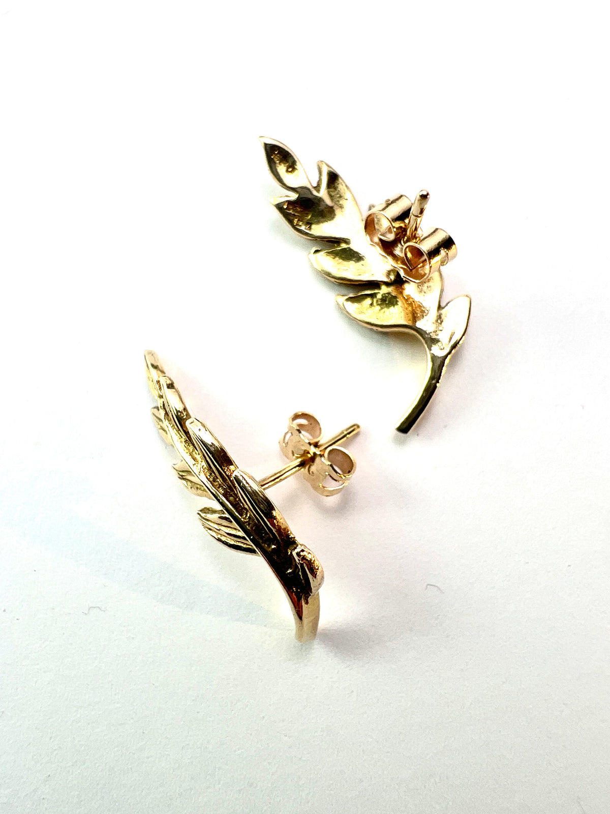 Large Vintage 9CT Gold Laurel Leaf Stud Earrings
