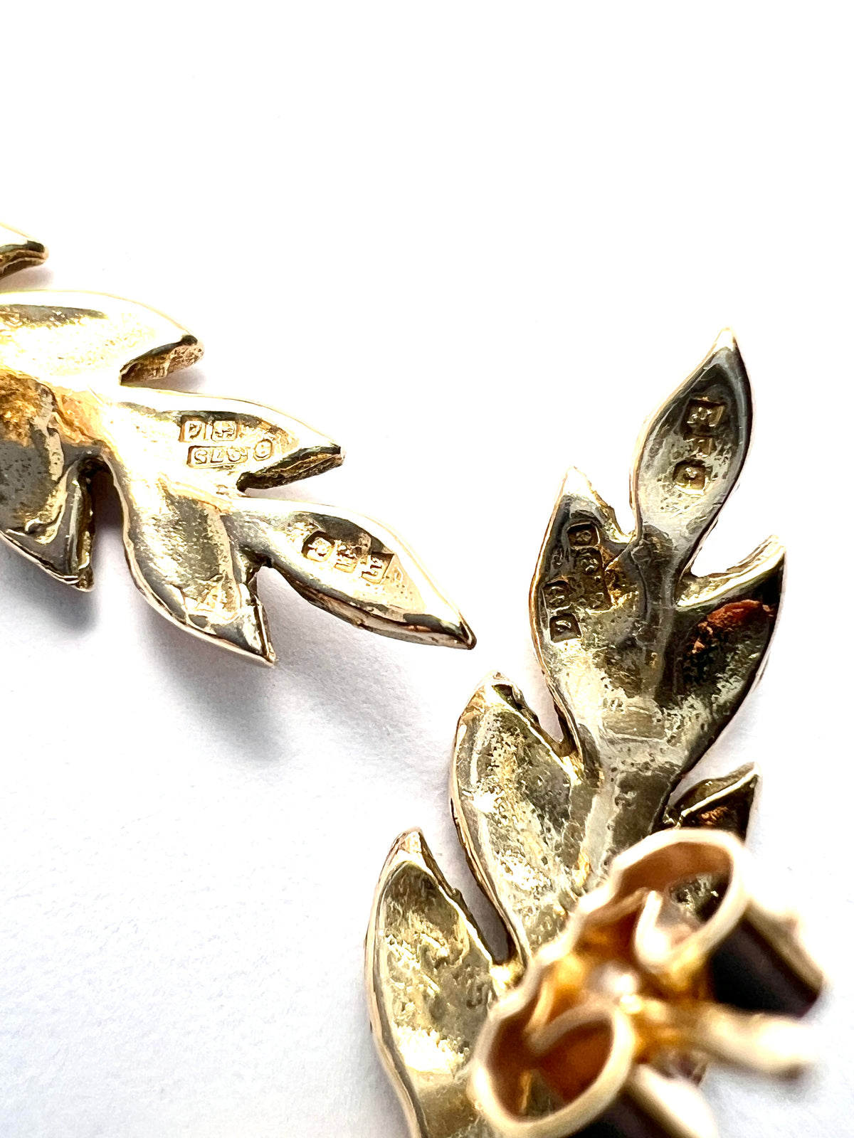 Large Vintage 9CT Gold Laurel Leaf Stud Earrings