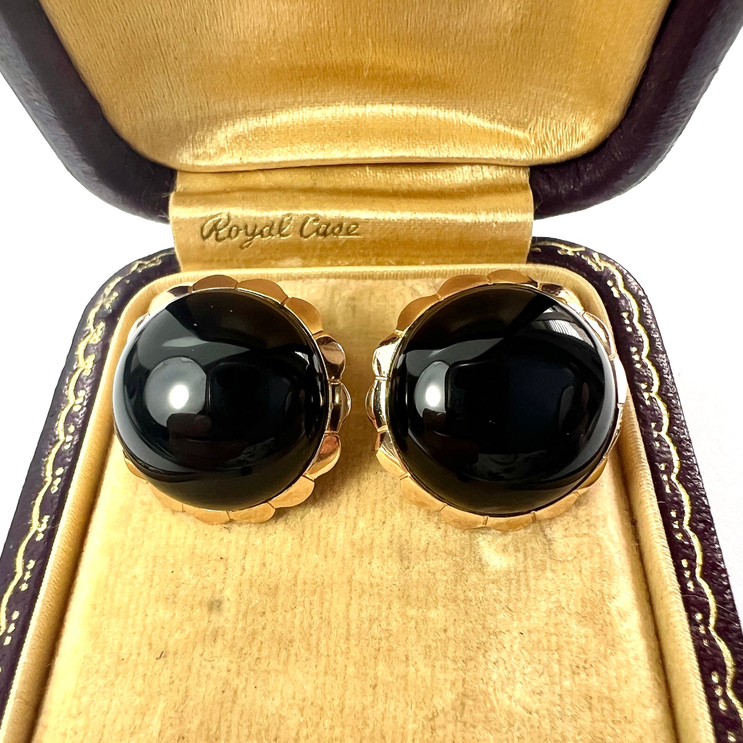 Vintage 14CT Gold Onyx Dome Earrings