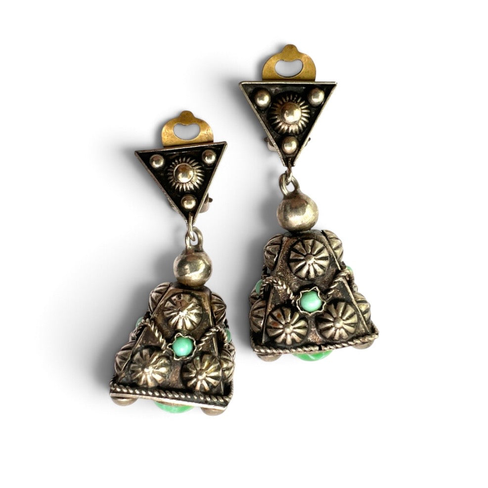 Vintage Turquoise Jade Glass Pyramid Clip Earrings