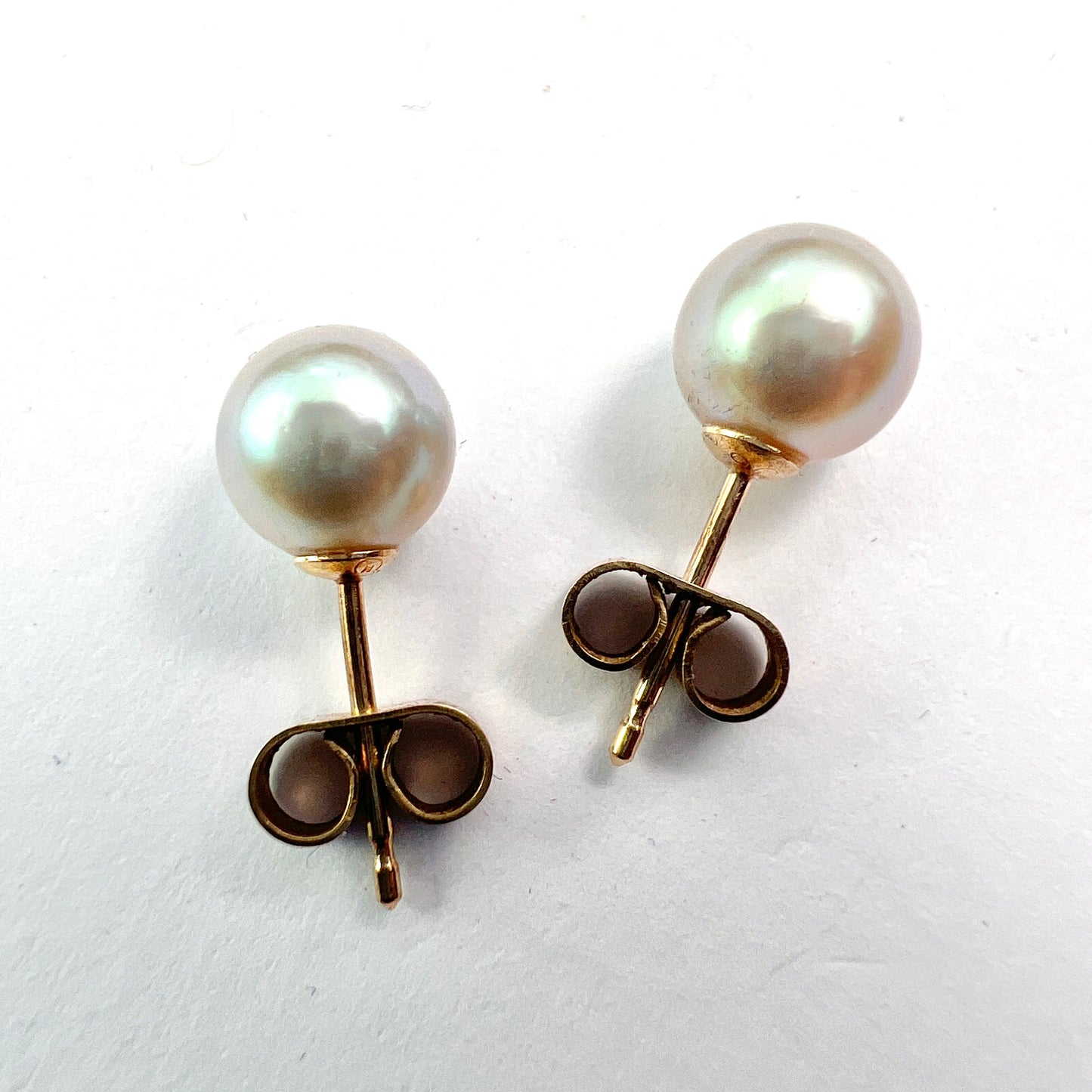 Vintage Mikimoto Cultured Pearl Stud Earrings in 9CT Gold