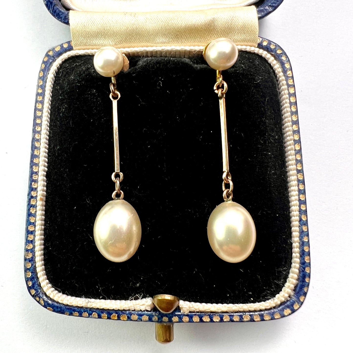 Edwardian 9CT Gold Faux Pearl Screwback Earrings