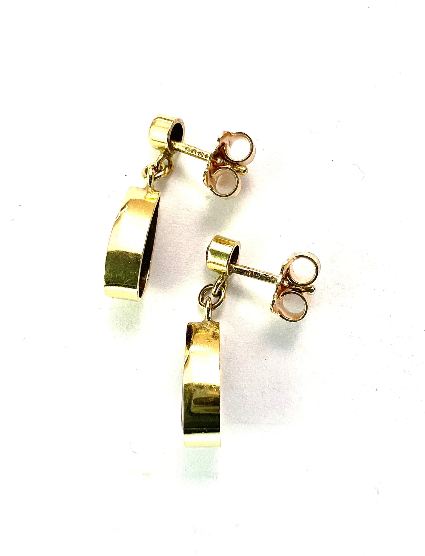 Vintage 9CT Gold Garnet Drop Earrings