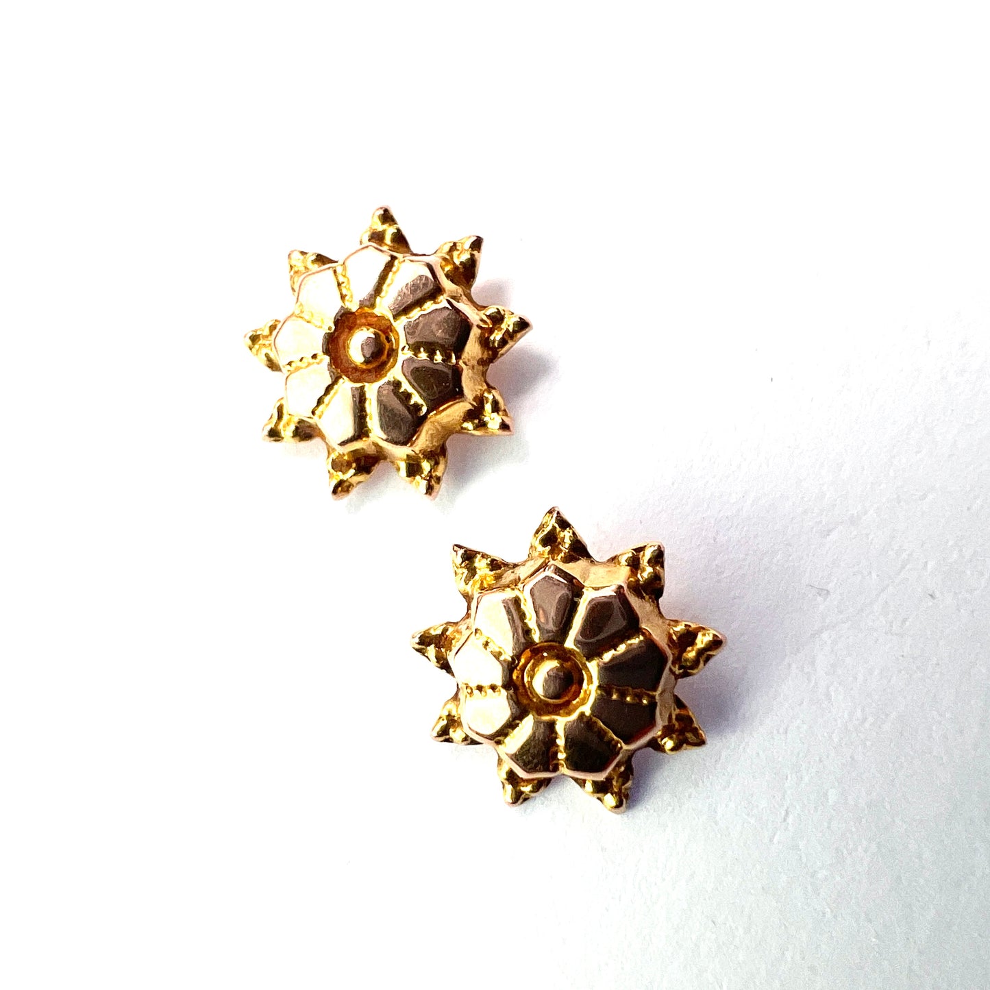 Victorian Style 9CT Gold Sunburst Stud Earrings