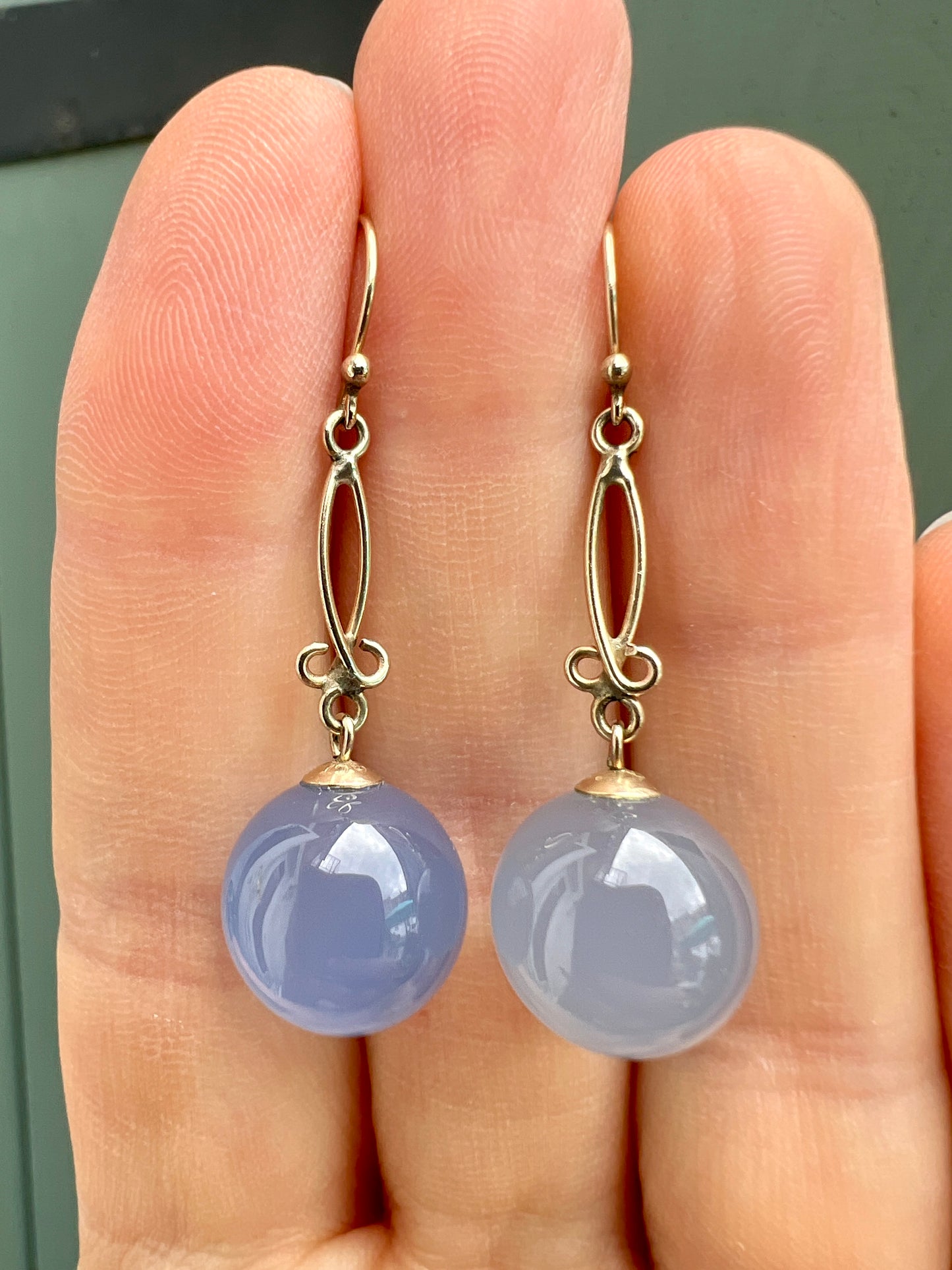 Antique 9CT Gold Chalcedony Orb Drop Earrings