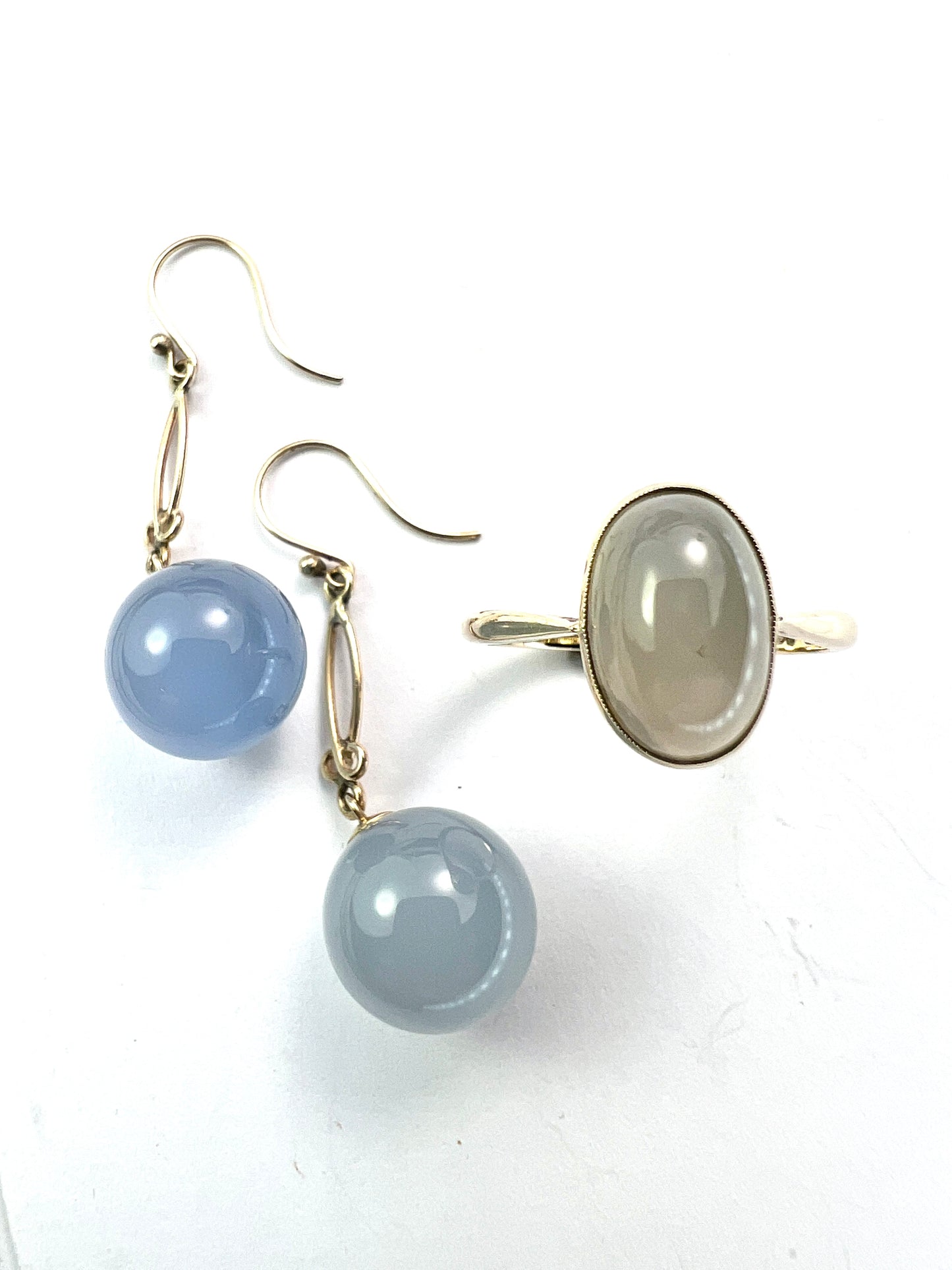 Antique 9CT Gold Chalcedony Orb Drop Earrings