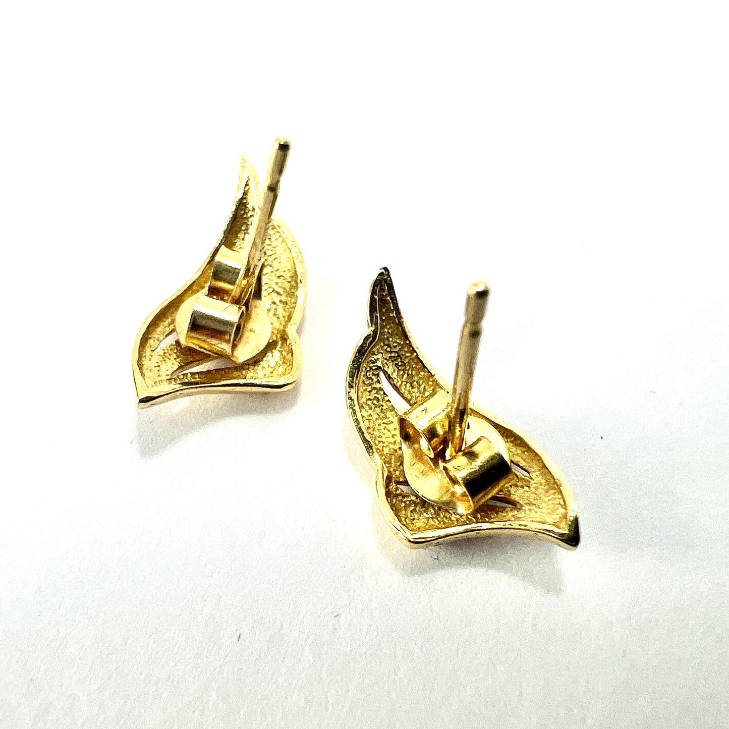 Vintage 18CT Gold Winged Stud Earrings