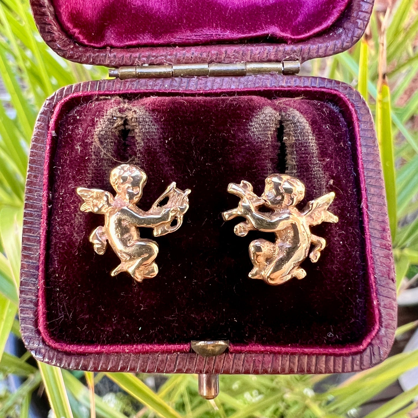 Vintage 9CT Gold Musical Cherub Stud Earrings