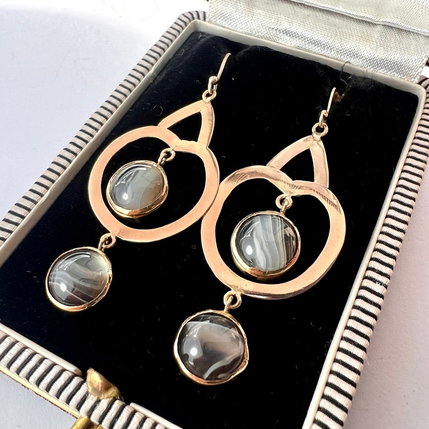Vintage Modernist 9CT Gold Agate Drop Earrings