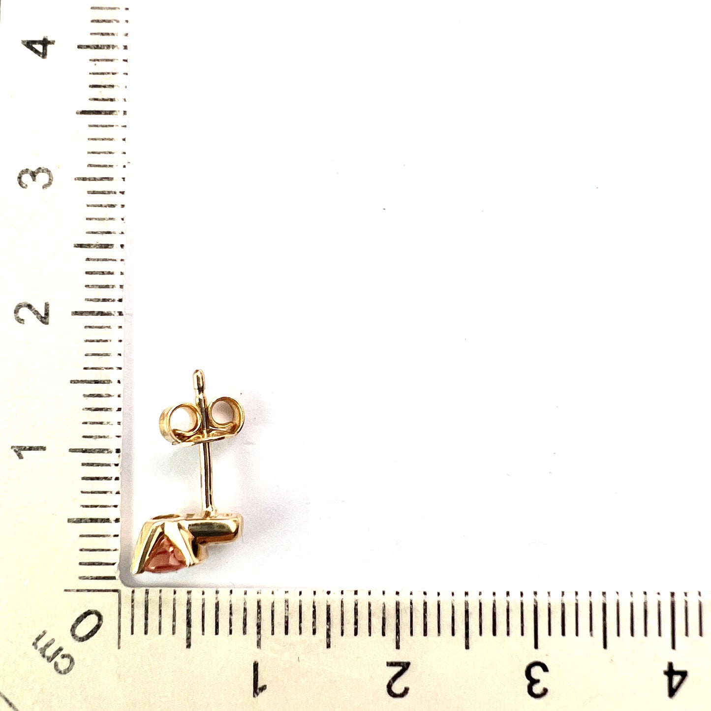 Vintage 18CT Gold Pink Topaz Stud