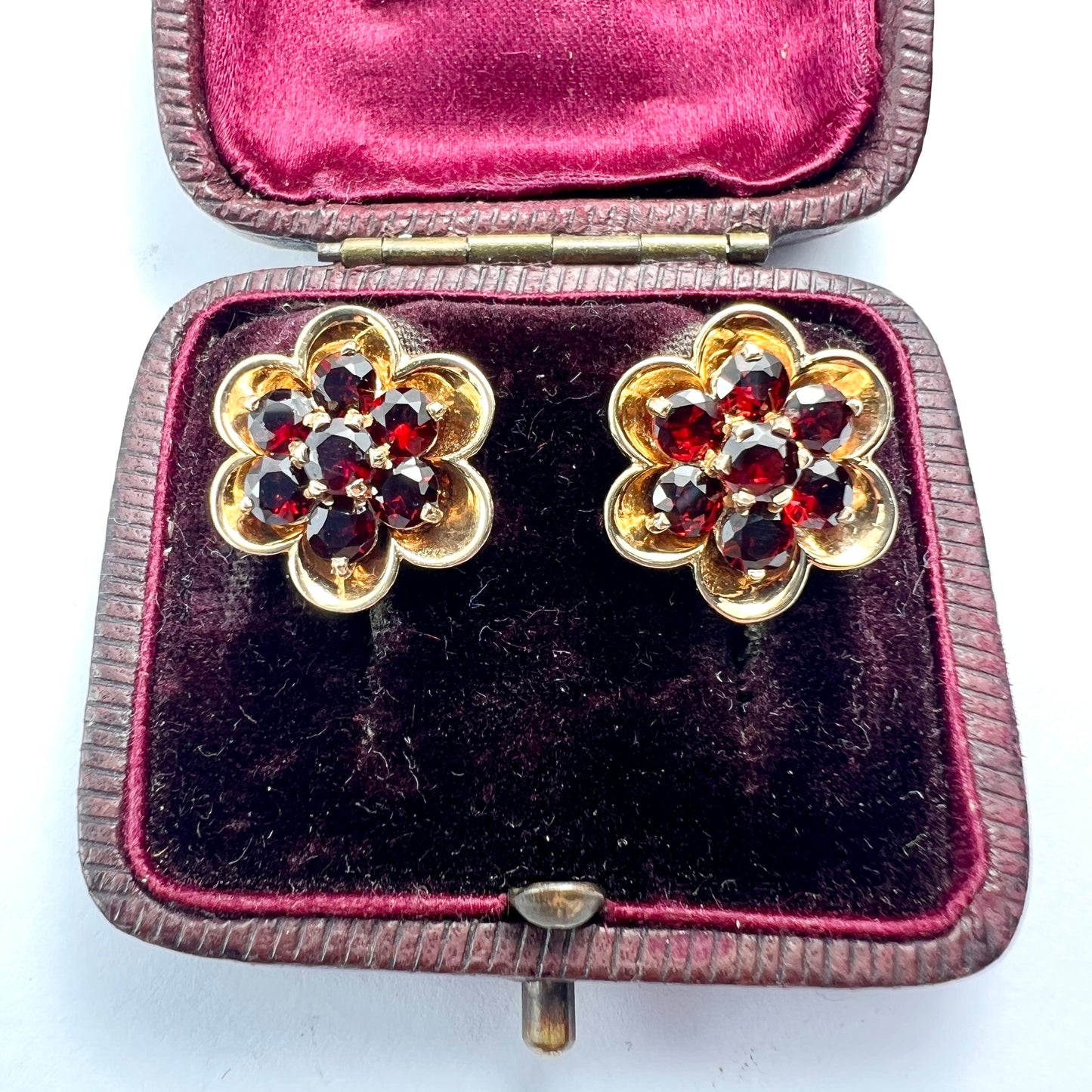 Vintage 9CT Gold Garnet Cluster Flower Stud Earrings
