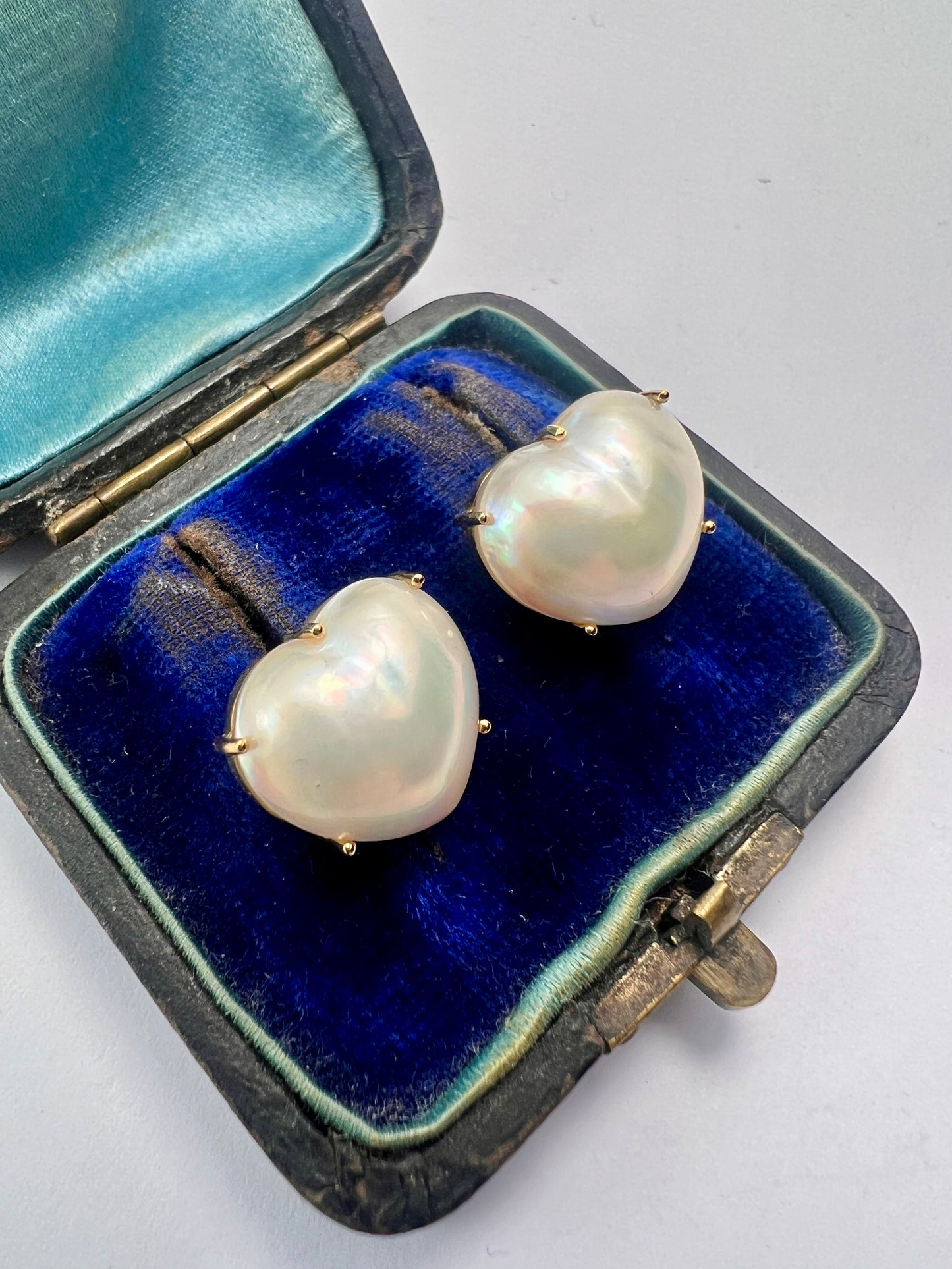 Large Vintage 18CT Gold Pearl Heart Stud Earrings