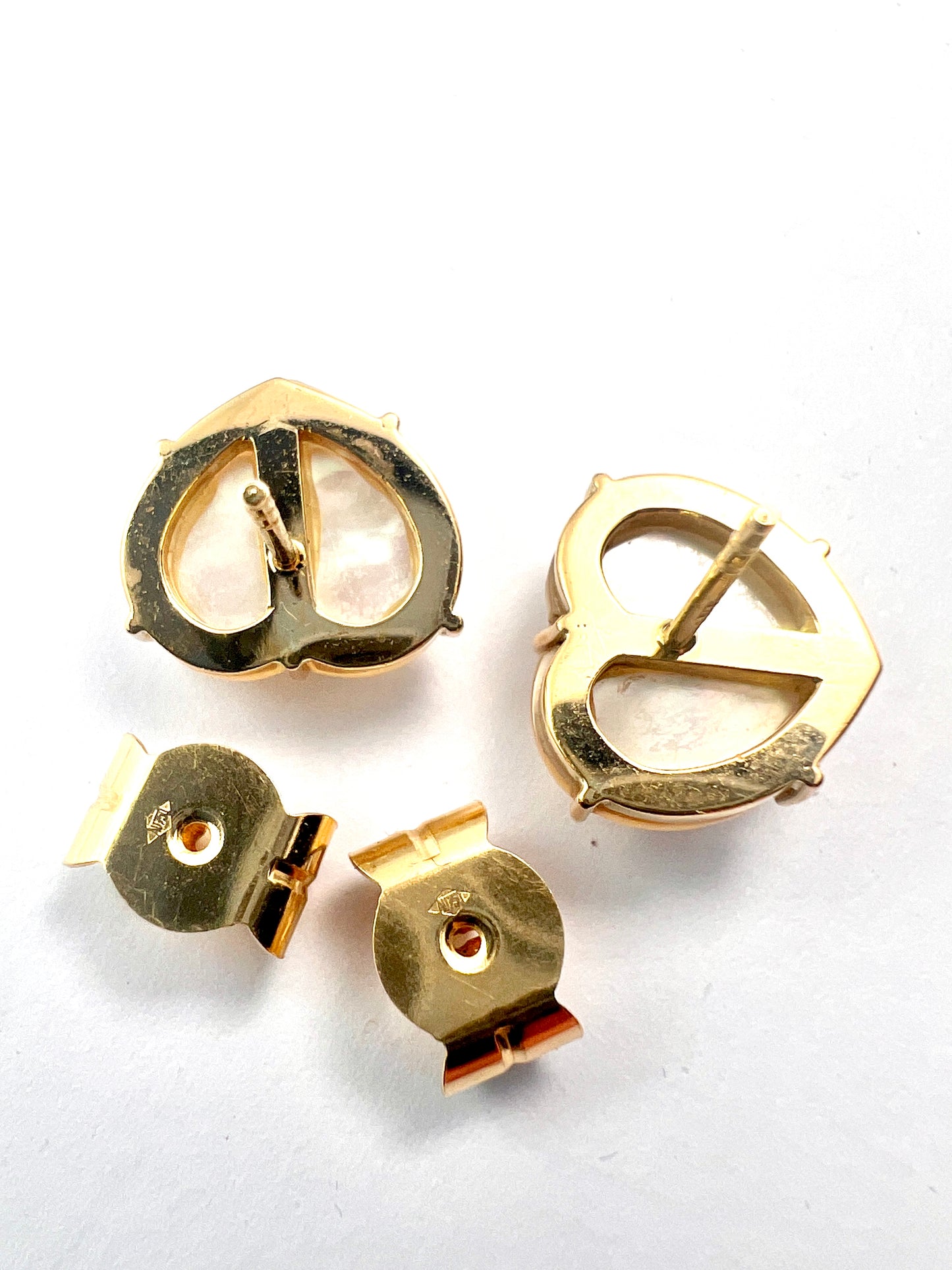 Large Vintage 18CT Gold Pearl Heart Stud Earrings