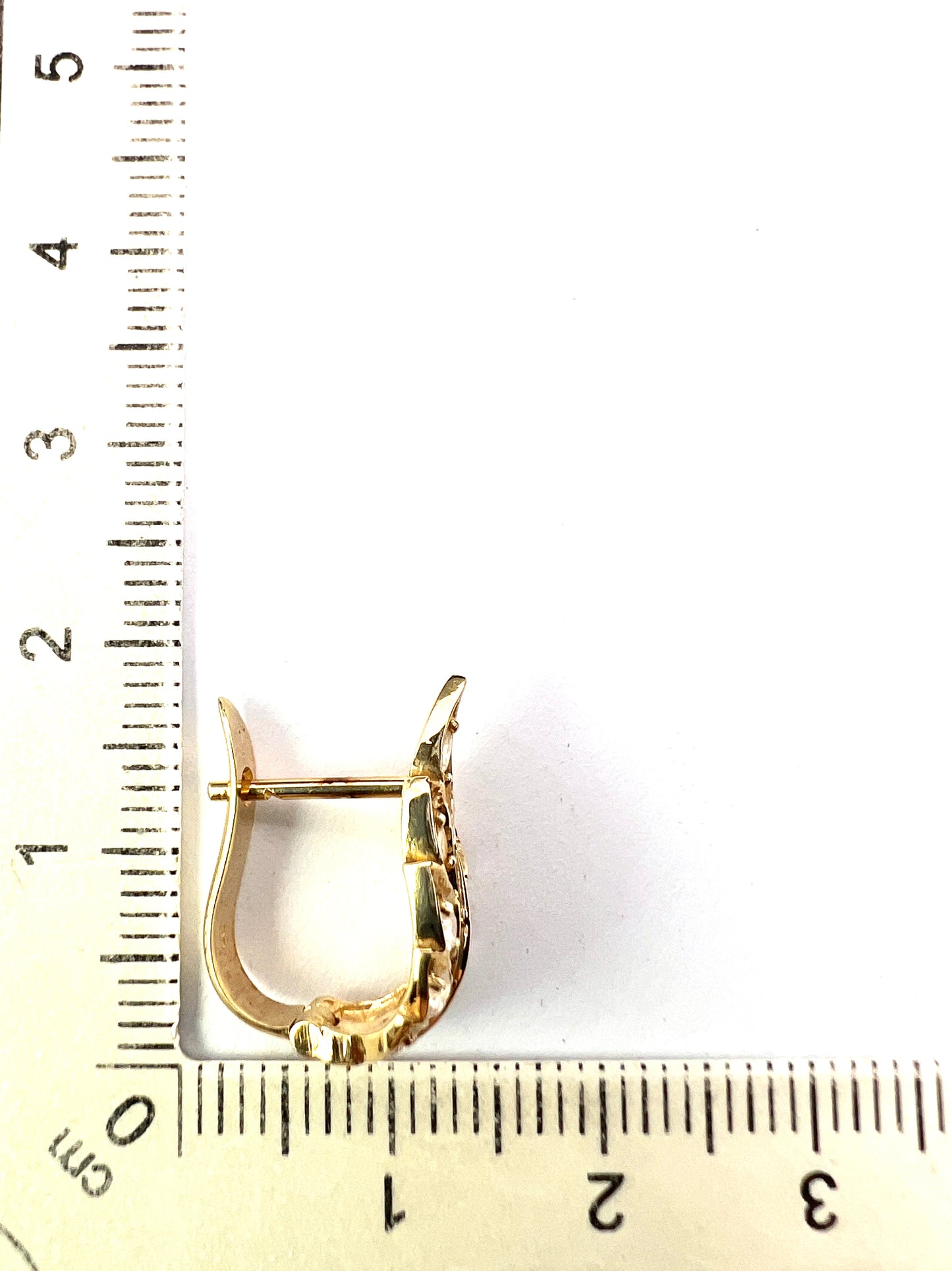 Vintage 14CT Gold Sparkly Leaf Huggie Earrings