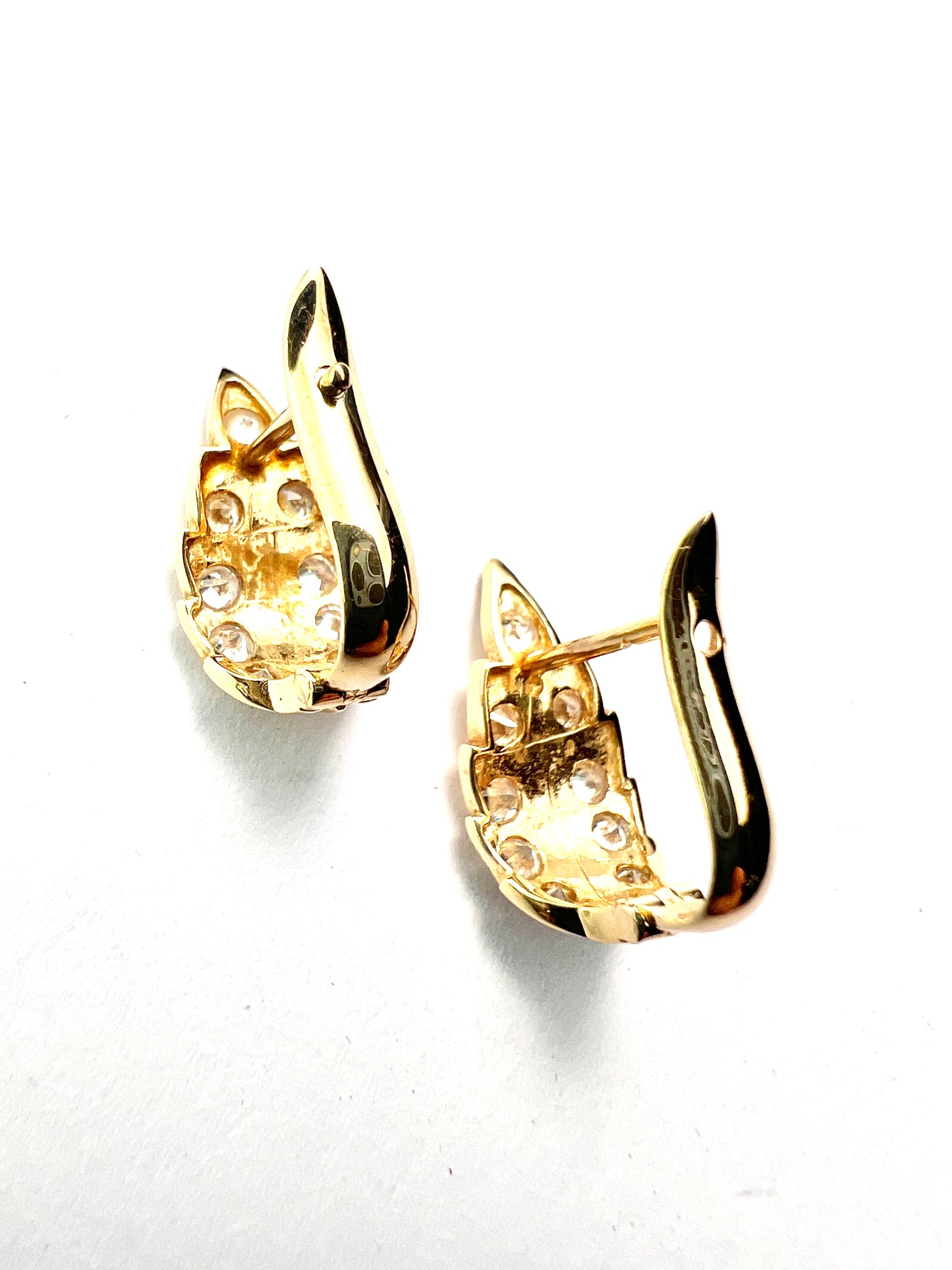 Vintage 14CT Gold Sparkly Leaf Huggie Earrings
