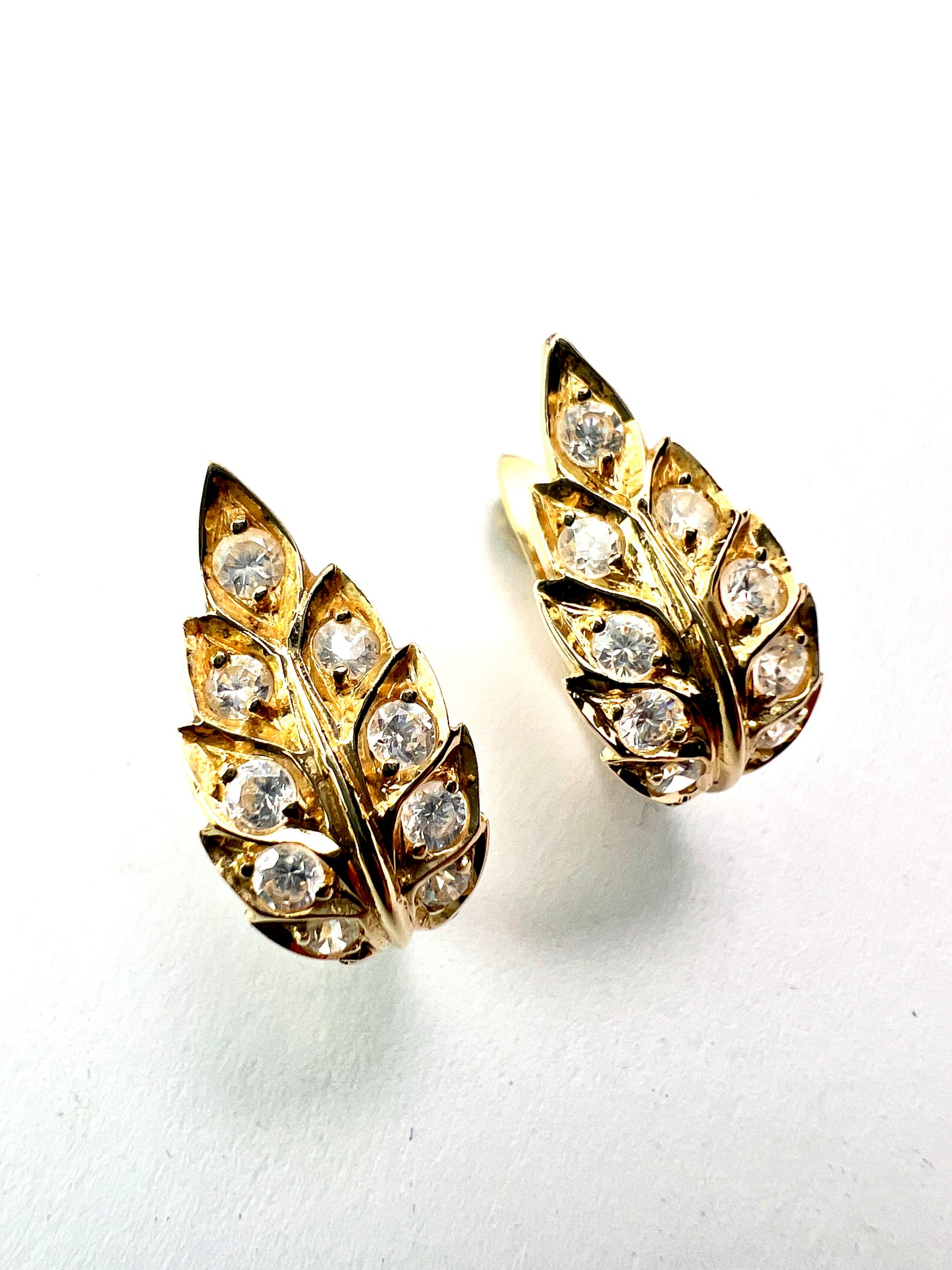 Vintage 14CT Gold Sparkly Leaf Huggie Earrings