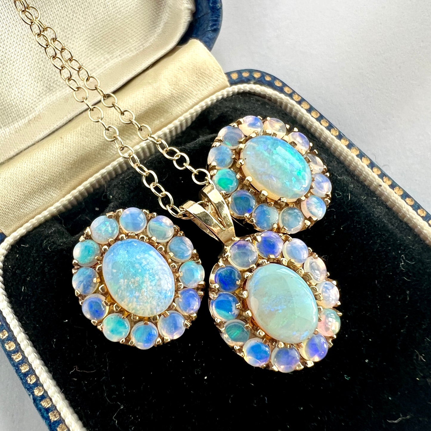 Vintage Opal 9CT Gold Earrings and Pendant Necklace