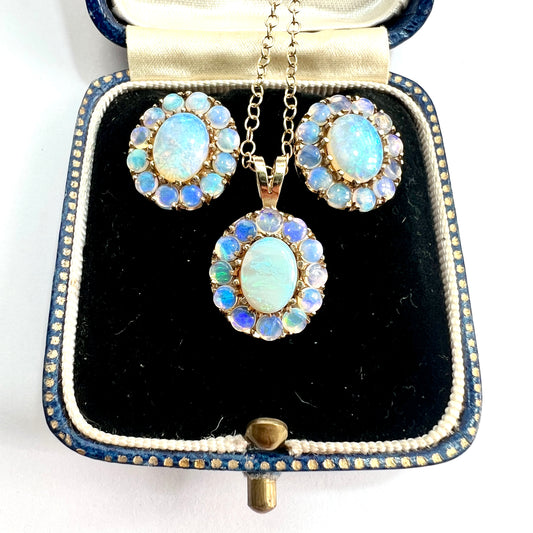 Vintage Opal 9CT Gold Earrings and Pendant Necklace