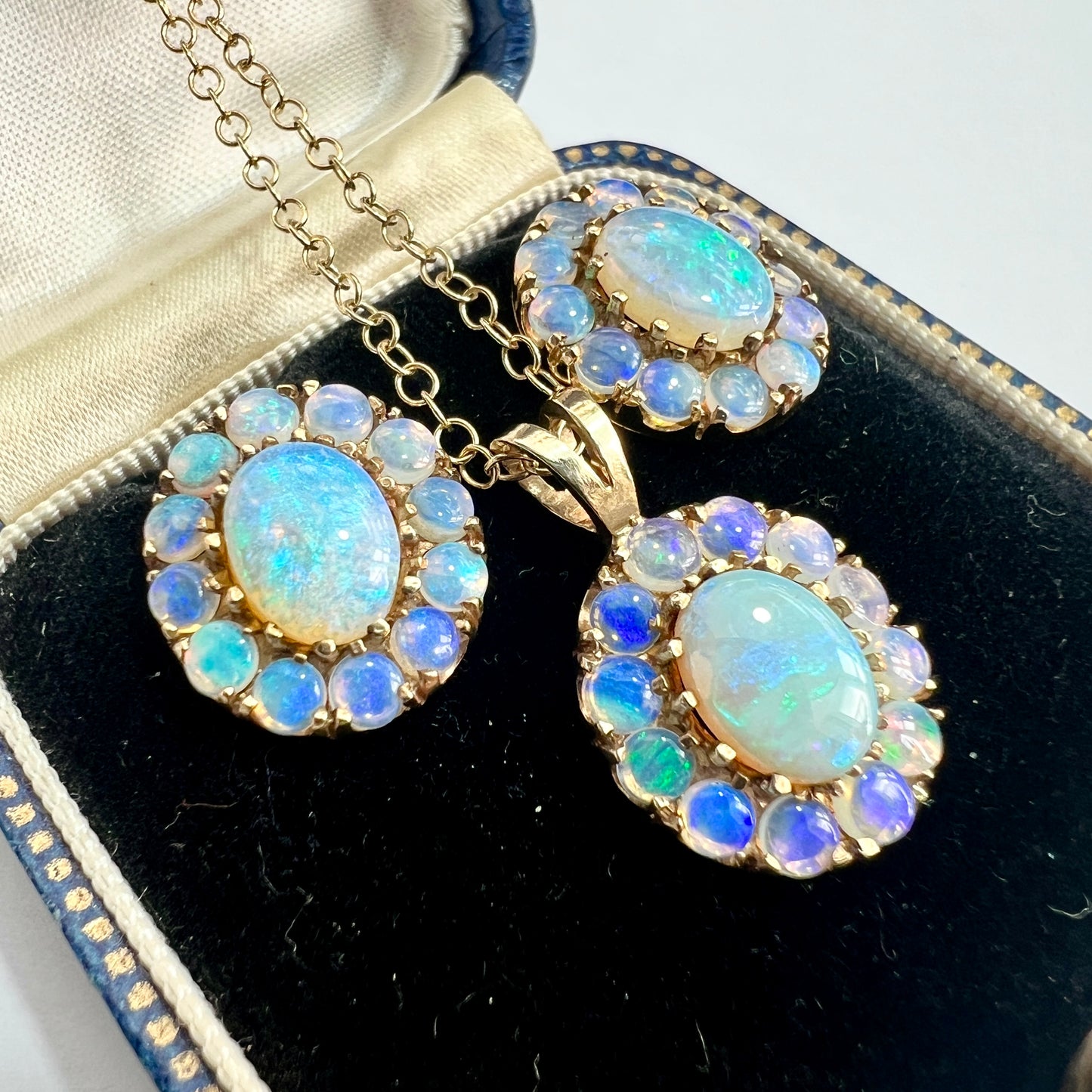 Vintage Opal 9CT Gold Earrings and Pendant Necklace