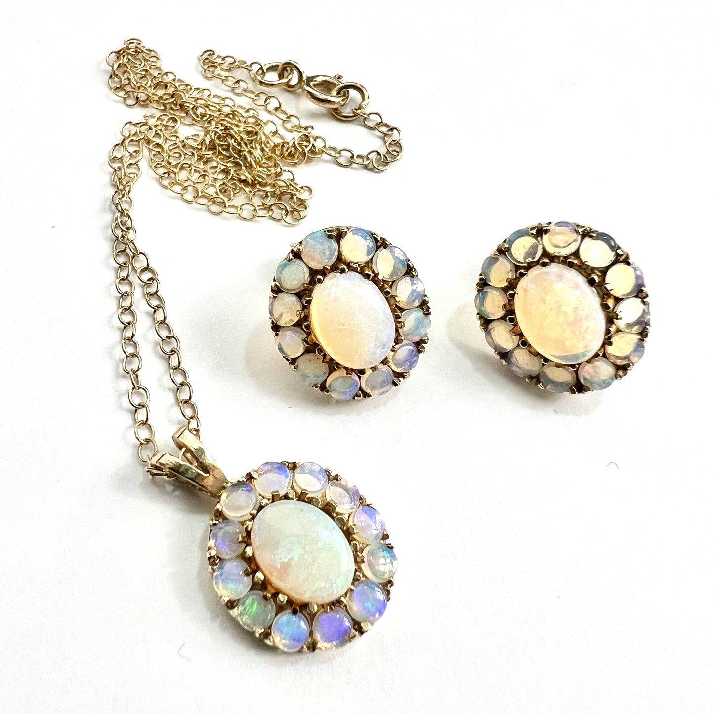 Vintage Opal 9CT Gold Earrings and Pendant Necklace