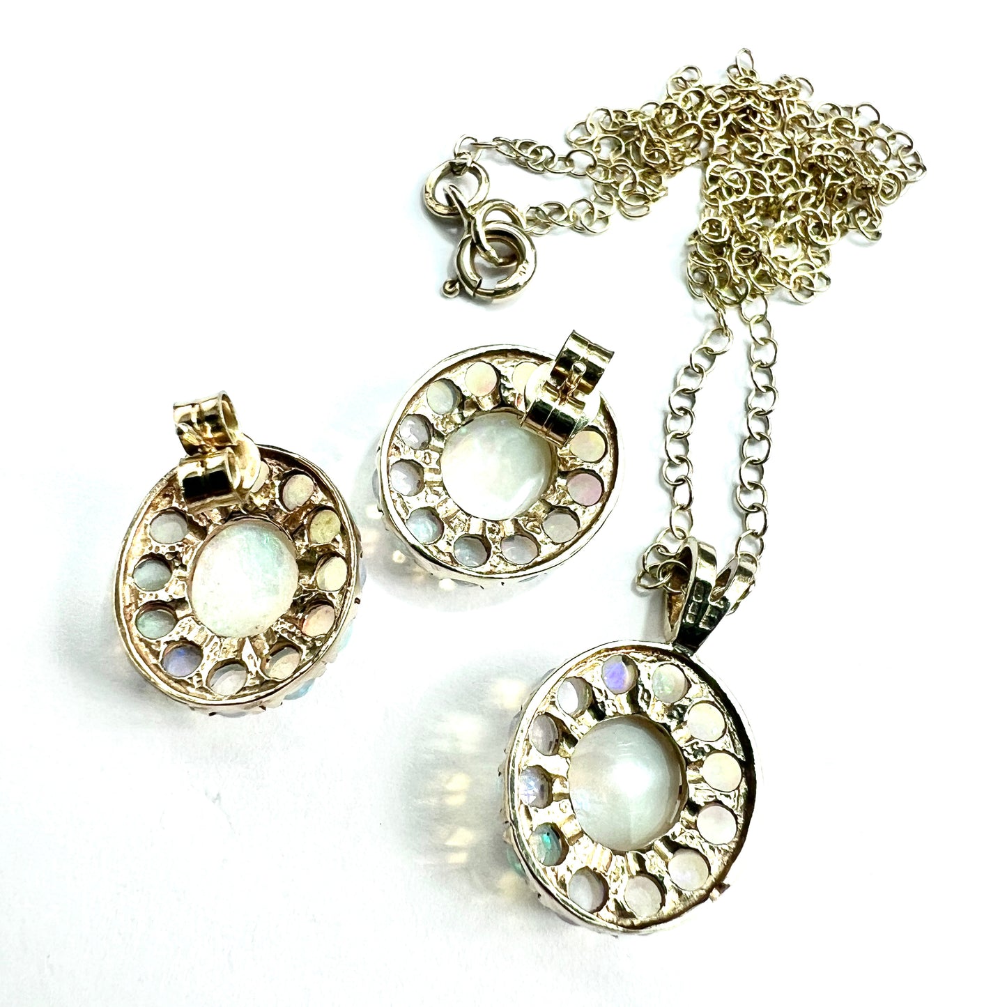 Vintage Opal 9CT Gold Earrings and Pendant Necklace