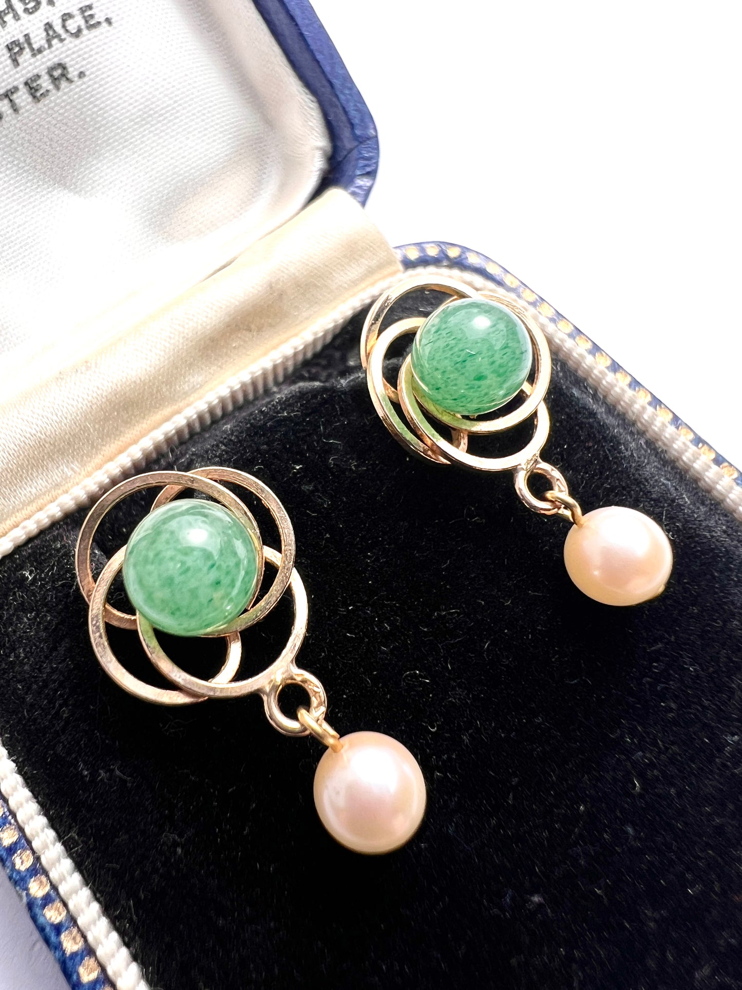 Vintage 14CT Gold Knot Aventurine Pearl Earrings