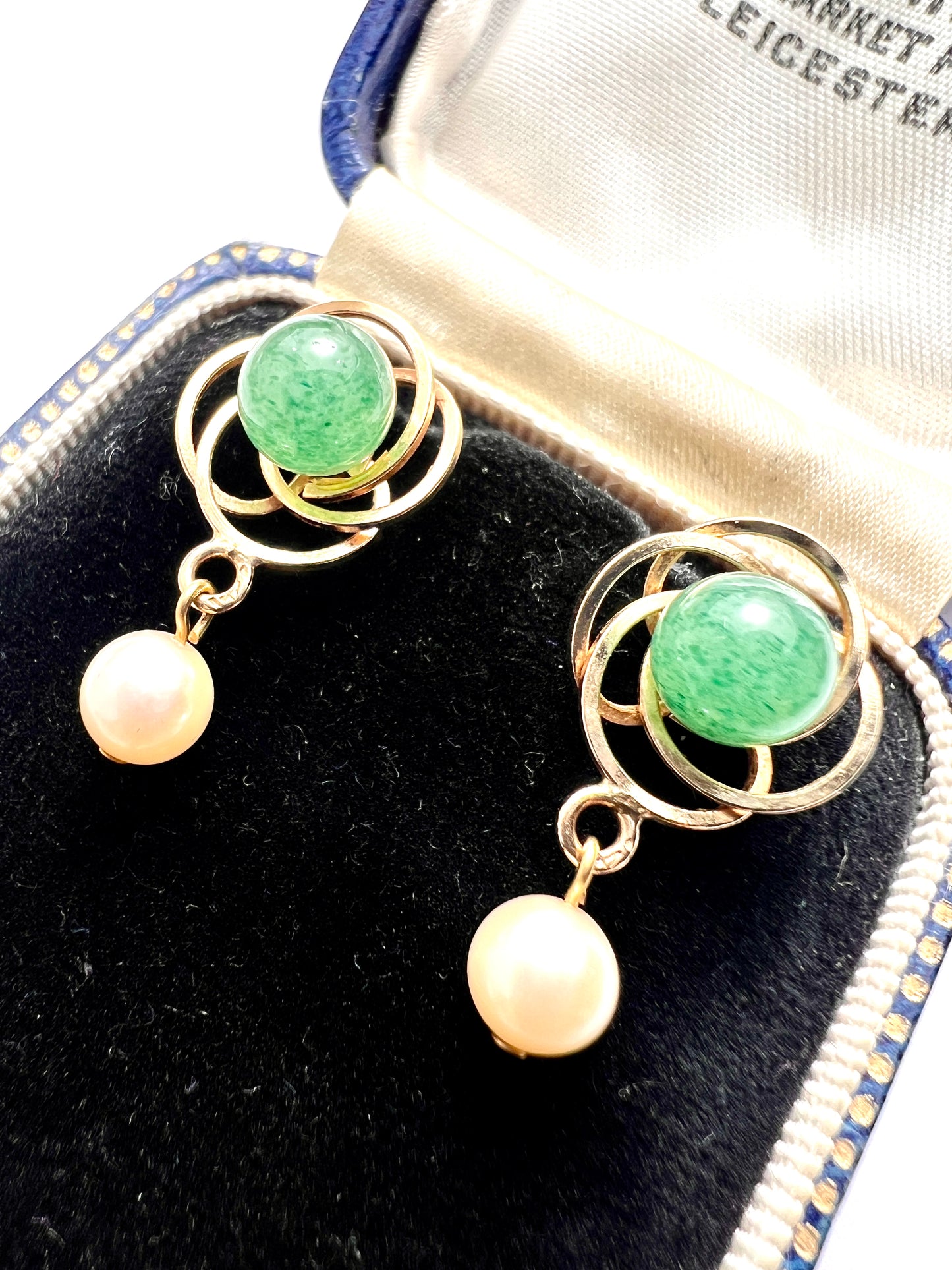 Vintage 14CT Gold Knot Aventurine Pearl Earrings