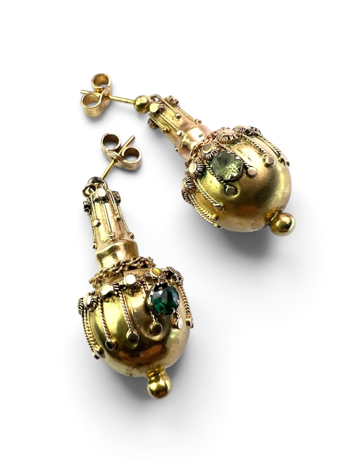 Victorian 15CT Gold Etruscan Revival Amphora Earrings